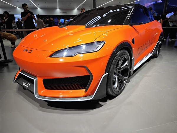 行業(yè)首款兩廂后驅(qū)純電鋼炮！比亞迪OCEAN-E亮相