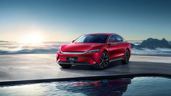 中國品牌高端C級轎車成了!比亞迪漢躋身25萬元級中高端轎車萬輛俱樂部