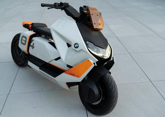 3系同款液晶儀表！史上最酷寶馬踏板電摩即將量產(chǎn)