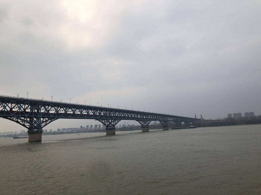 過江通道將繼續(xù)擴容。南報融媒體記者 何鋼 攝